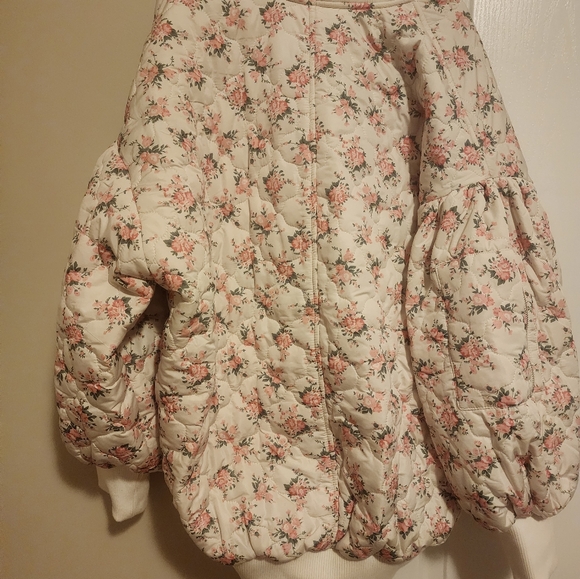NWOT Small Oversized Floral Quilted Bomber Jacket Coat Coquette Cream Ivory Boho - Picture 8 of 9